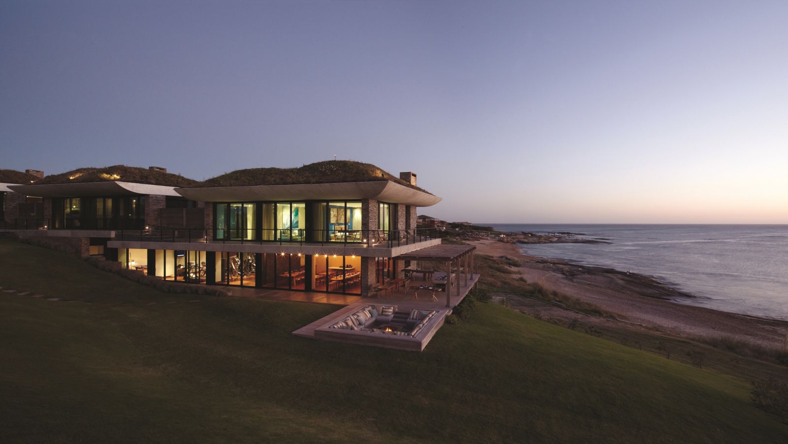 Playa Vik photograph 3